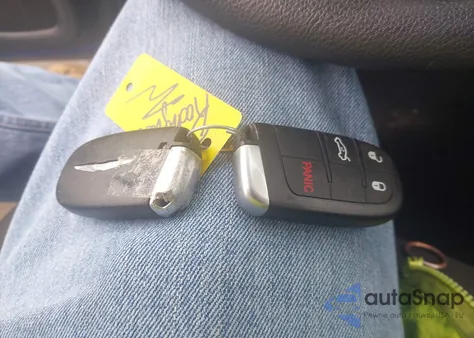 2015 Chrysler 200 Limited z USA, uszkodzony, nr VIN 1C3CCCAB8FN707577